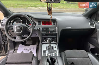 Внедорожник / Кроссовер Audi Q7 2007 в 