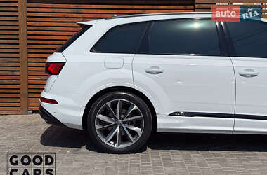 Внедорожник / Кроссовер Audi Q7 2025 в 