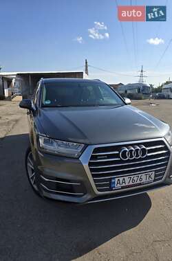 Внедорожник / Кроссовер Audi Q7 2017 в Киеве