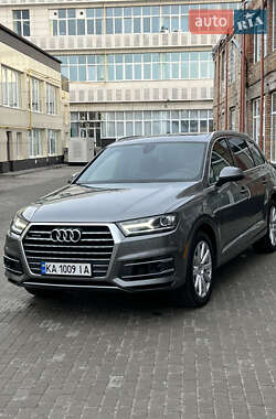 Позашляховик / Кросовер Audi Q7 2016 в Києві