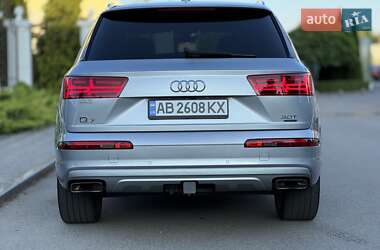 Внедорожник / Кроссовер Audi Q7 2018 в 