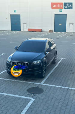 Внедорожник / Кроссовер Audi Q7 2010 в 