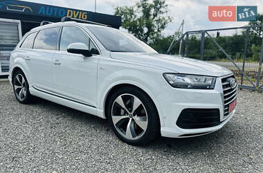 Внедорожник / Кроссовер Audi Q7 2017 в 