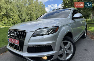 Позашляховик / Кросовер Audi Q7 2013 в 