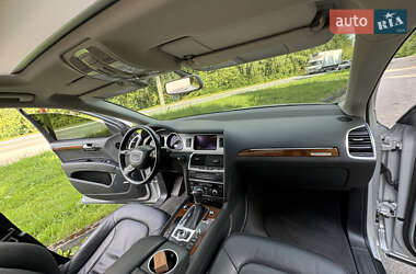 Позашляховик / Кросовер Audi Q7 2013 в 