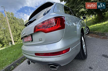 Позашляховик / Кросовер Audi Q7 2013 в 