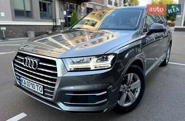 Позашляховик / Кросовер Audi Q7 2015 в 