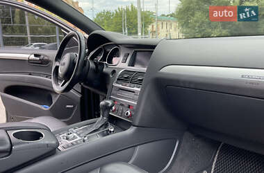 Внедорожник / Кроссовер Audi Q7 2014 в 