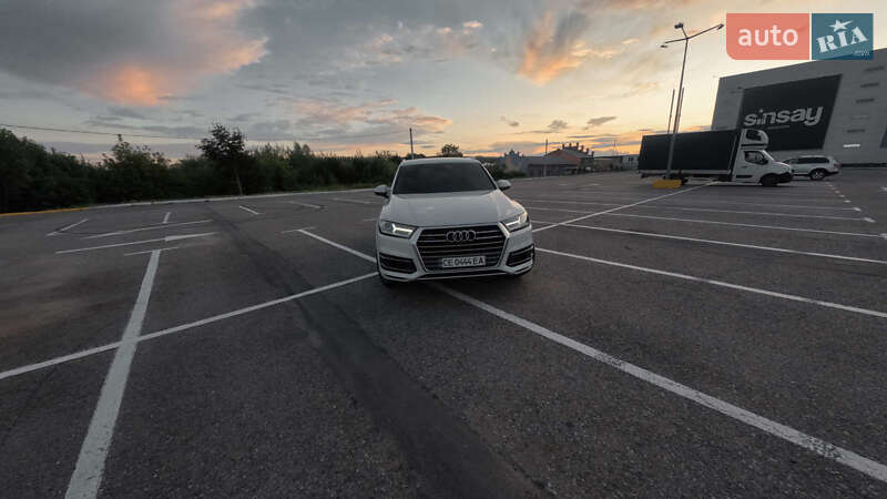Позашляховик / Кросовер Audi Q7 2017 в Чернівцях