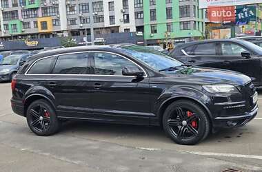 Внедорожник / Кроссовер Audi Q7 2012 в Вишневом