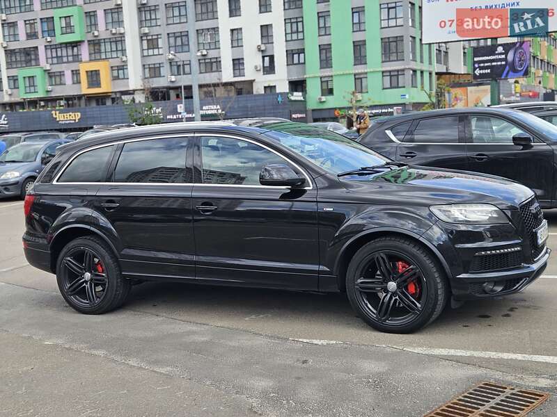 Внедорожник / Кроссовер Audi Q7 2012 в Вишневом фото 3 Внедорожник / Кроссовер Audi Q7 2012 в Вишневом