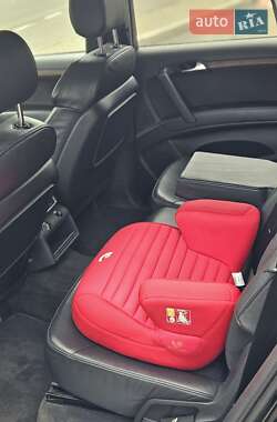 Внедорожник / Кроссовер Audi Q7 2012 в Вишневом