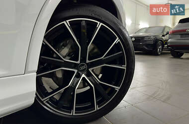 Внедорожник / Кроссовер Audi Q7 2020 в 