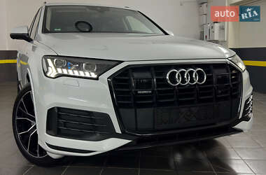 Внедорожник / Кроссовер Audi Q7 2020 в 