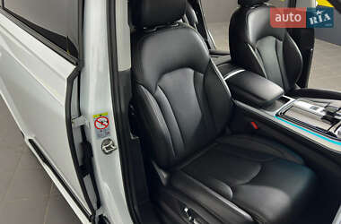 Внедорожник / Кроссовер Audi Q7 2020 в 
