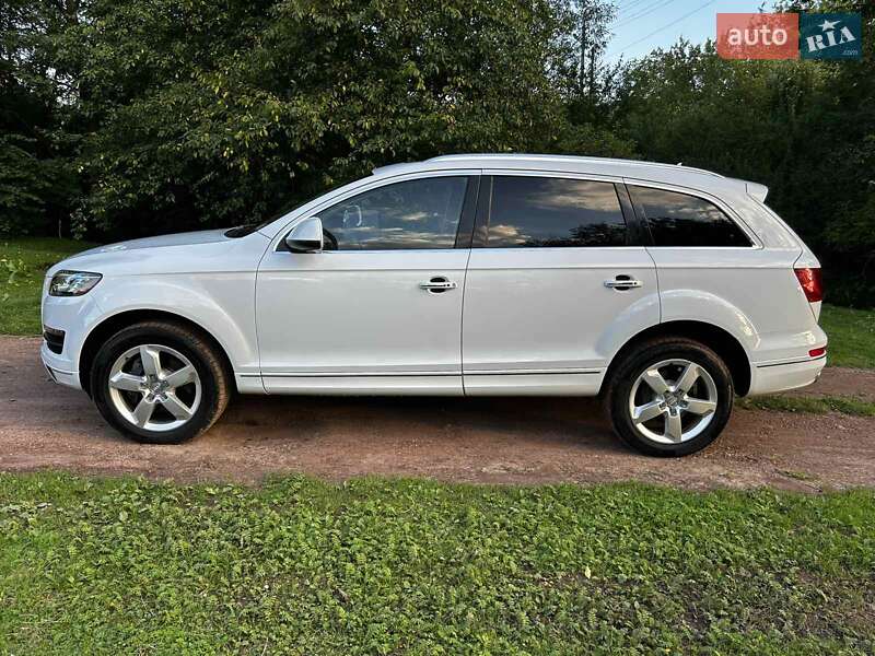 Внедорожник / Кроссовер Audi Q7 2013 в Нововолынске