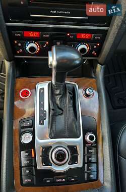 Внедорожник / Кроссовер Audi Q7 2013 в 