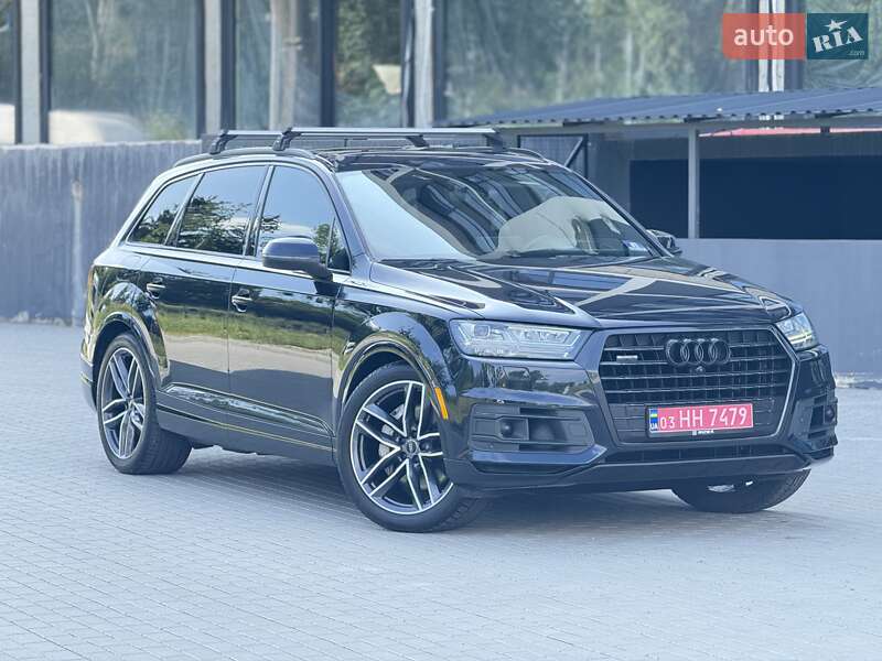 Внедорожник / Кроссовер Audi Q7 2017 в Ровно