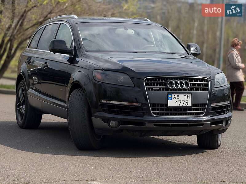 Позашляховик / Кросовер Audi Q7 2007 в Кривому Розі