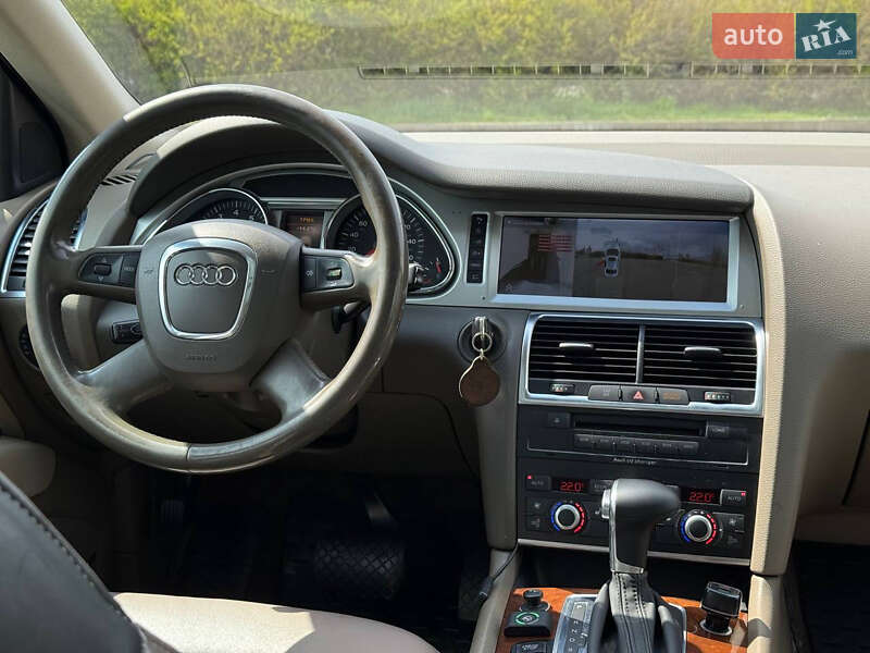 Позашляховик / Кросовер Audi Q7 2007 в Кривому Розі