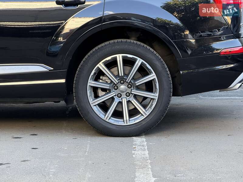 Позашляховик / Кросовер Audi Q7 2017 в Одесі фото 10 Позашляховик / Кросовер Audi Q7 2017 в Одесі