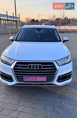 Позашляховик / Кросовер Audi Q7 2016 в Львові