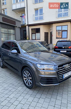 Внедорожник / Кроссовер Audi Q7 2018 в 