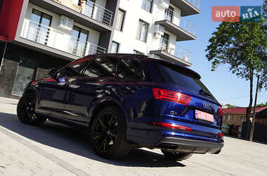 Внедорожник / Кроссовер Audi Q7 2019 в 