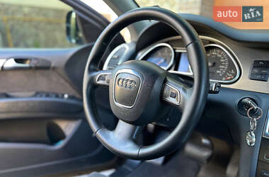 Внедорожник / Кроссовер Audi Q7 2006 в 