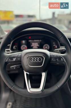 Внедорожник / Кроссовер Audi Q7 2022 в 