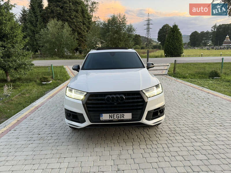 Audi Q7 2018