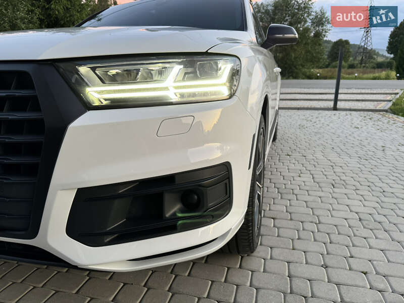 Позашляховик / Кросовер Audi Q7 2018 в Самборі