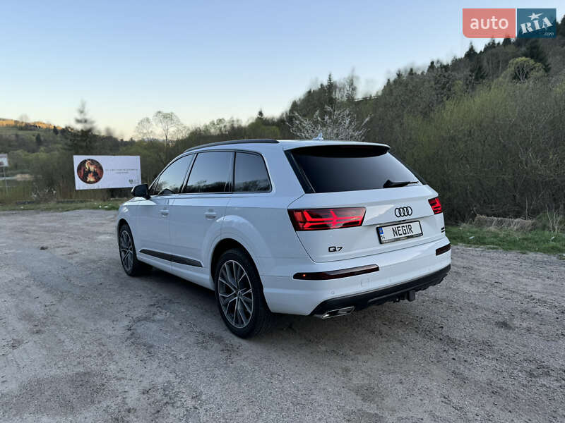 Позашляховик / Кросовер Audi Q7 2018 в Самборі