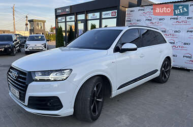Внедорожник / Кроссовер Audi Q7 2018 в 