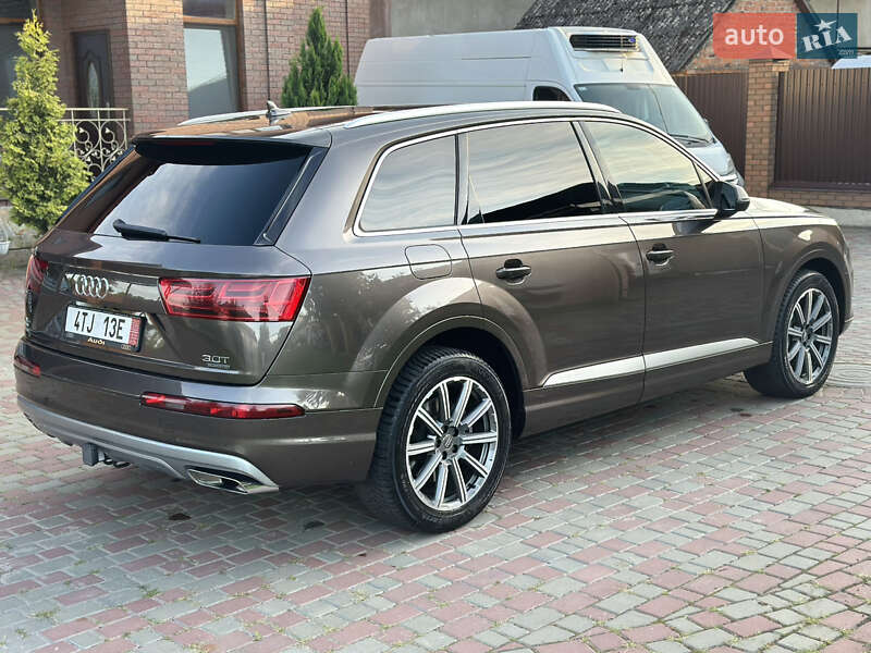 Внедорожник / Кроссовер Audi Q7 2017 в Владимире