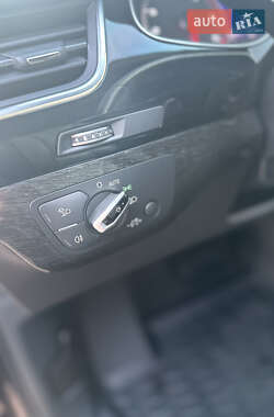 Внедорожник / Кроссовер Audi Q7 2017 в 