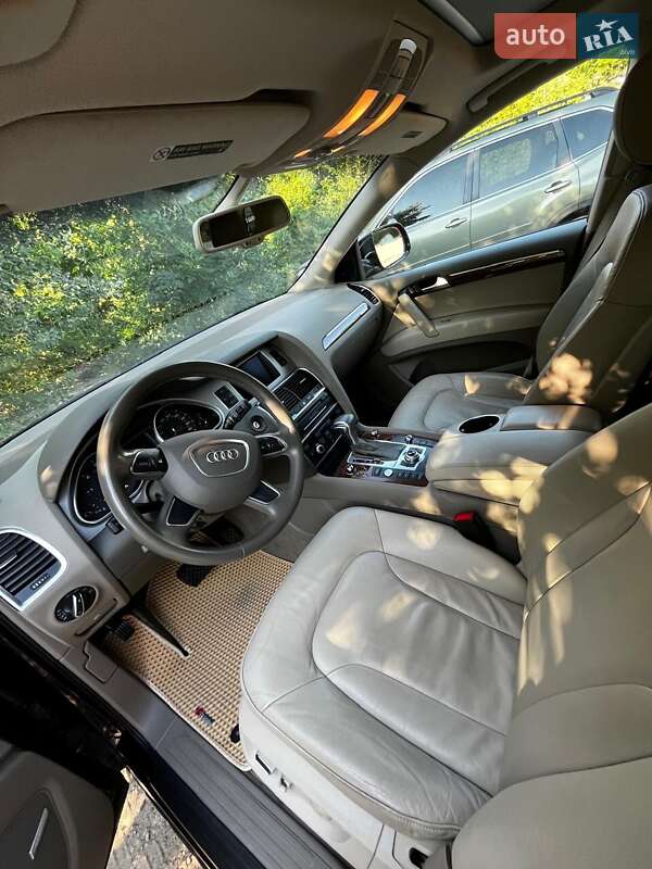 Внедорожник / Кроссовер Audi Q7 2014 в Киеве
