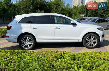 Внедорожник / Кроссовер Audi Q7 2012 в 