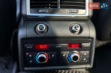 Внедорожник / Кроссовер Audi Q7 2012 в 
