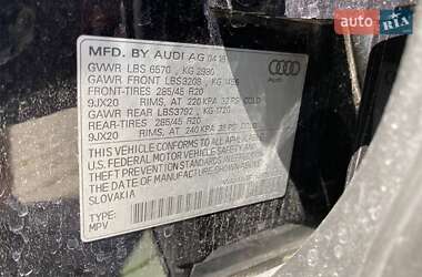 Внедорожник / Кроссовер Audi Q7 2016 в 