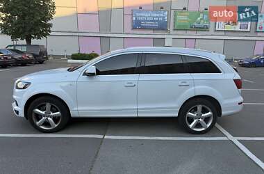 Внедорожник / Кроссовер Audi Q7 2014 в 