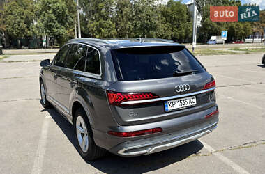 Внедорожник / Кроссовер Audi Q7 2020 в 