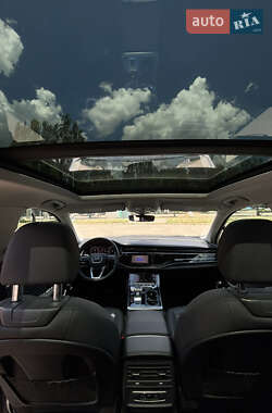 Внедорожник / Кроссовер Audi Q7 2020 в 