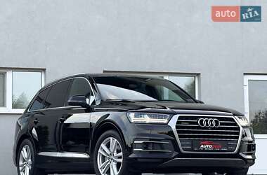 Позашляховик / Кросовер Audi Q7 2017 в Луцьку