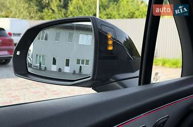 Внедорожник / Кроссовер Audi Q7 2017 в 
