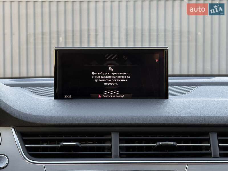 Позашляховик / Кросовер Audi Q7 2017 в Луцьку