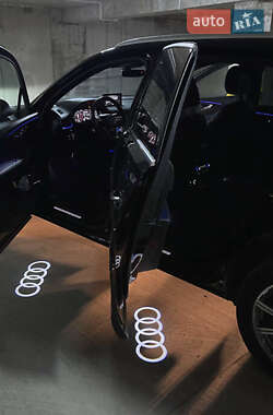 Внедорожник / Кроссовер Audi Q7 2018 в 