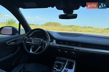 Внедорожник / Кроссовер Audi Q7 2018 в 