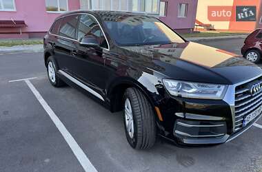 Внедорожник / Кроссовер Audi Q7 2018 в 