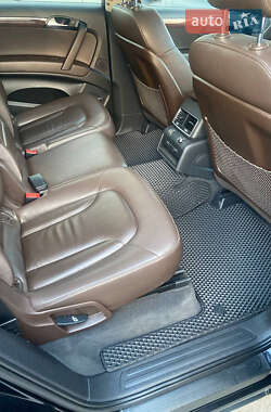 Внедорожник / Кроссовер Audi Q7 2011 в 